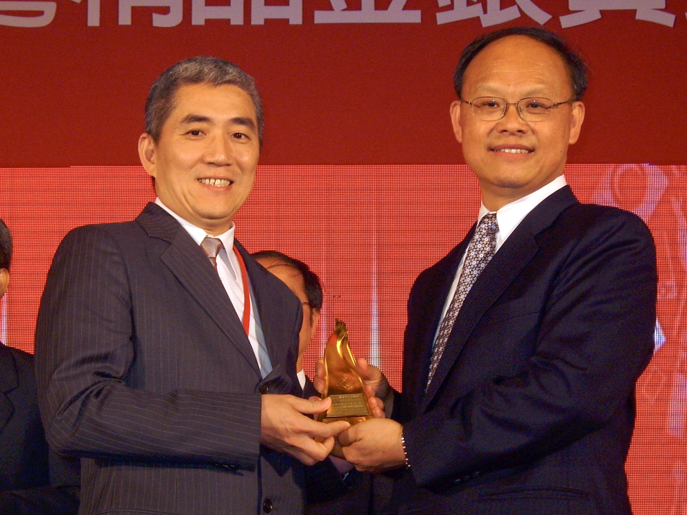 Qingjian and Santarli preview Altura executive condo from $1,376 psf